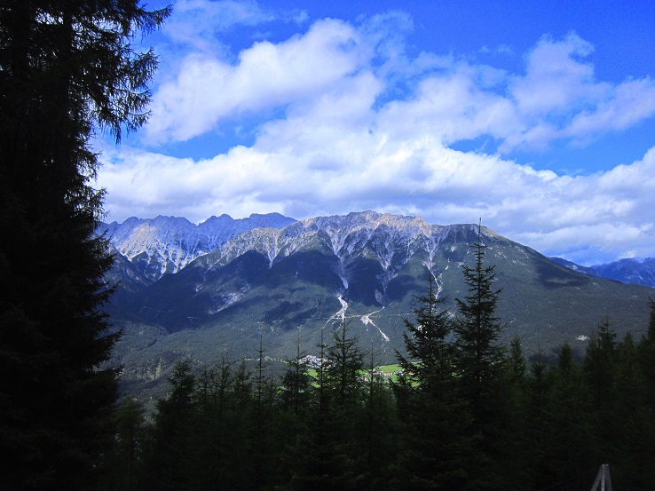 Foto: Andreas Koller / Wandertour / Über Imst auf den Tschirgant (2370m) / 06.08.2015 23:21:57