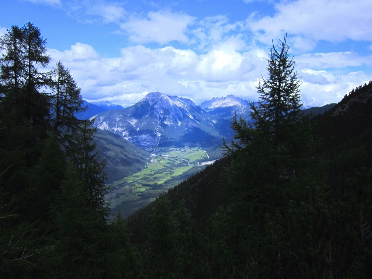 Foto: Andreas Koller / Wandertour / Über Imst auf den Tschirgant (2370m) / 06.08.2015 23:20:39