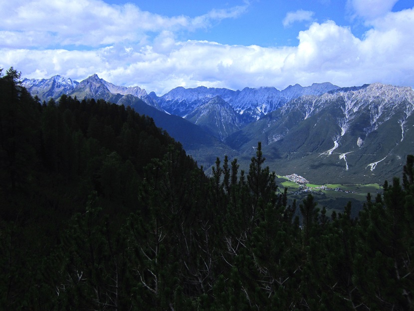 Foto: Andreas Koller / Wandertour / Über Imst auf den Tschirgant (2370m) / 06.08.2015 23:20:23