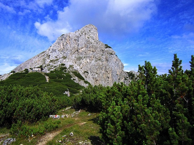 Foto: Andreas Koller / Wandertour / Über Imst auf den Tschirgant (2370m) / Rückblick zum Tschirgant / 06.08.2015 23:03:16