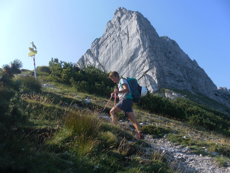 Foto: Wolfgang Lauschensky / Wandertour / Kleiner Buchstein 1990m Normalanstieg / an der Nordschulter mit Nordkante des Kl. Buchsteins / 15.08.2015 12:40:19