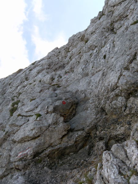 Foto: Wolfgang Lauschensky / Wandertour / Kleiner Buchstein 1990m Normalanstieg / gleich anfangs die Schlüsselstelle II° / 15.08.2015 12:39:40