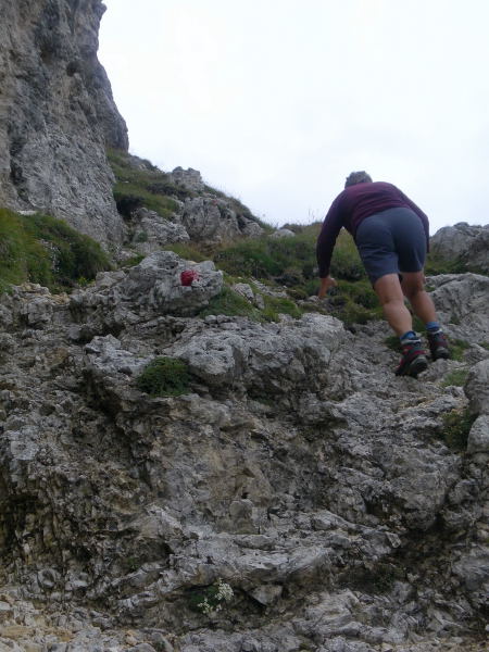 Foto: Wolfgang Lauschensky / Wandertour / Cima Coldai 2403m / Felsrinne in der Ostflanke / 27.08.2015 14:30:23