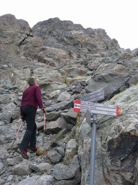 Foto: Wolfgang Lauschensky / Wandertour / Punta Marinelli 3182m / Abzweig vom Hauptweg (zum Rifugio Marco e Rosa) / 20.09.2015 12:43:00
