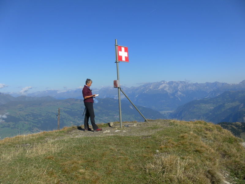 Foto: Wolfgang Lauschensky / Wandertour / Muttner Horn 2401m und Muttner Höhi 2000m / Gipfelzeichen / 23.09.2015 20:27:32