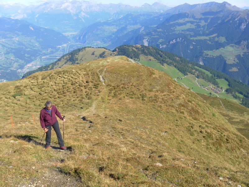 Foto: Wolfgang Lauschensky / Wandertour / Muttner Horn 2401m und Muttner Höhi 2000m / am Gipfelrücken / 23.09.2015 20:27:02