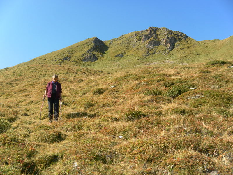 Foto: Wolfgang Lauschensky / Wandertour / Muttner Horn 2401m und Muttner Höhi 2000m / Ostflanke beim Abstieg / 23.09.2015 20:26:33