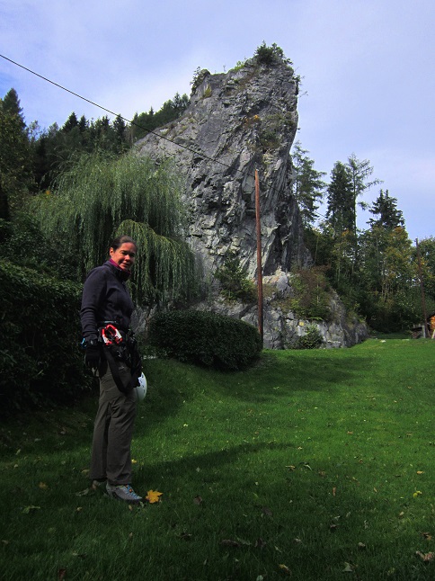 Foto: Andreas Koller / Klettersteigtour / Burgfels Klettersteig Strechau (835m) / Der Burgfels / 07.10.2015 01:26:40