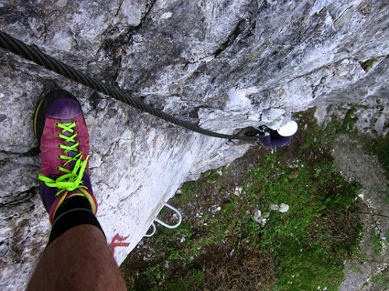 Foto: Andreas Koller / Klettersteigtour / Burgfels Klettersteig Strechau (835m) / 07.10.2015 01:25:41