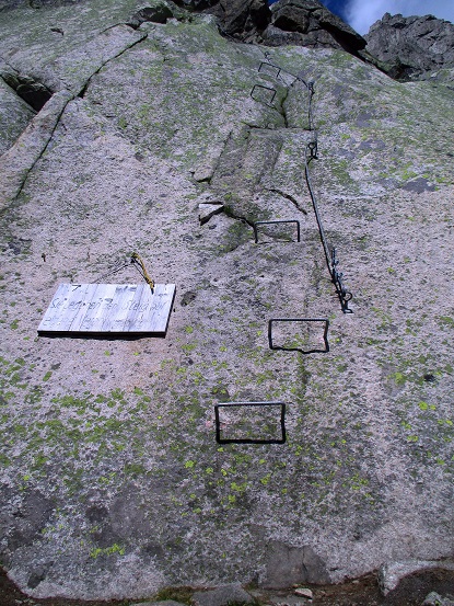 Foto: Andreas Koller / Klettersteigtour / Bergsee-Klettersteig Krokodil (2527m) / Einstieg / 18.10.2015 04:04:07