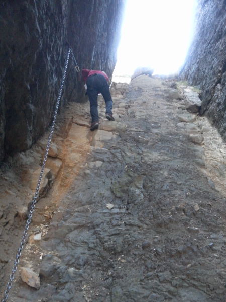 Foto: Wolfgang Lauschensky / Klettersteigtour / Monte Cornetto 1899m über Vajo Stretto / erdig-sandig-glatter Ausstieg / 01.11.2015 19:19:07
