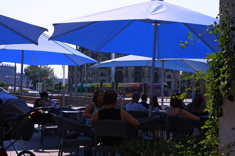 Foto: Andreas Koller / Wandertour / Altstadtrunde Dresden (115m) / Rast im Eiscafe Venezia / 20.11.2015 01:39:33