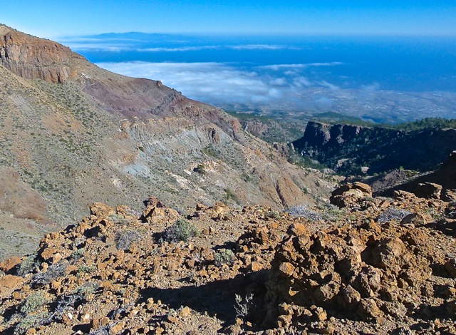 Foto: Walter Ruttinger / Wandertour / Teneriffa: Mt. Guajara via Mondlandschaft Paisaje Lunar / Aufstiegstaleinschnitt Barranco Aguas / 09.12.2015 19:44:06