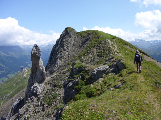 Foto: Manfred Karl / Wandertour / Vom Weissfluhjoch zum Grünhorn / Am Weg zum Grünhorn / 13.12.2015 19:12:28