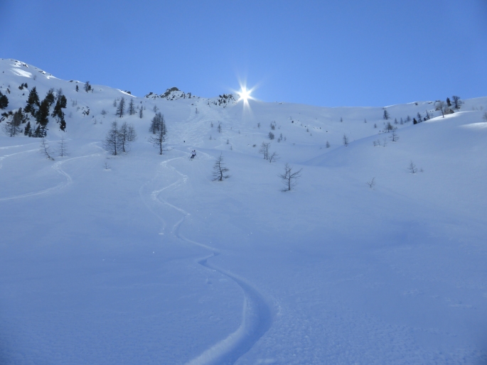 Foto: Manfred Karl / Skitour / Quota 2515 / Traumhaft schöne Pulverhänge in der direkten Abfahrt / 28.11.2016 20:27:01