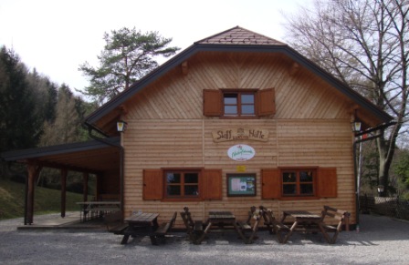 Foto: Wolfgang Dröthandl / Wandertour / St. Veiter Staff - Runde / Die neu renovierte Staffhütte / 04.04.2016 08:32:41