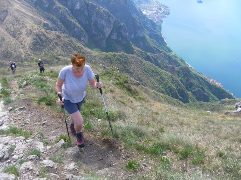 Foto: Wolfgang Lauschensky / Wandertour / Corna Trentapassi und Monte Vignole / Gipfelhang / 26.04.2016 19:06:23