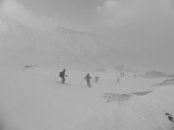 Foto: Manfred Karl / Skitour / Monte Paglietta, 2476 m / Diffuse Sicht auch bei der Abfahrt / 15.05.2016 18:57:35