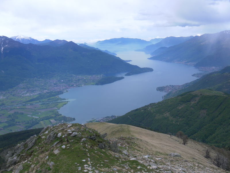 Foto: Wolfgang Lauschensky / Wandertour / Monte Berlinghera 1666m / Südrücken und Comosee / 05.06.2016 14:36:52