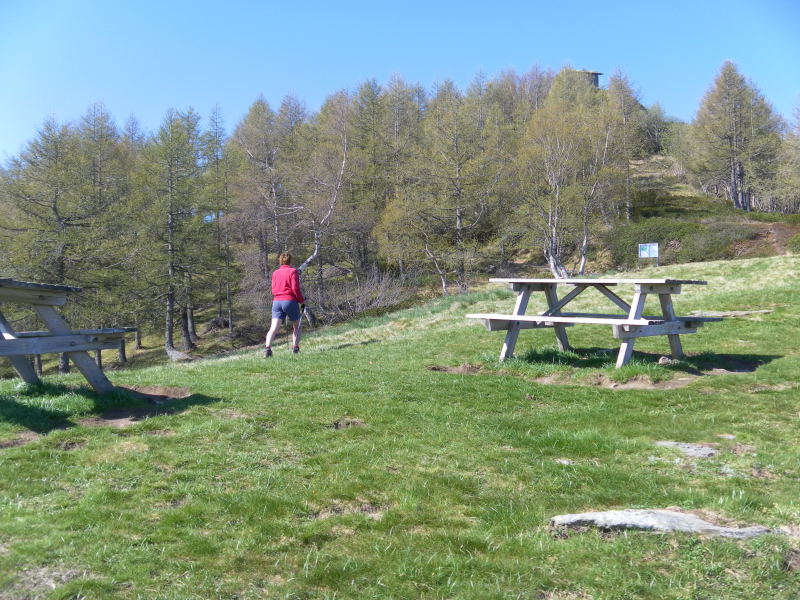 Foto: Wolfgang Lauschensky / Wandertour / Monte Legnoncino 1714m / Rastpaltz / 05.06.2016 18:19:19