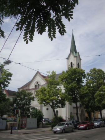 Foto: Wolfgang Dröthandl / Wandertour / Wiener Bezirks - Kulturwanderweg 23: Liesing / Erlöserkirche und Kloster, Endresstraße 57a / 13.06.2016 12:36:01