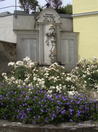 Foto: Wolfgang Dröthandl / Wandertour / Wiener Bezirks - Kulturwanderweg 23: Liesing / Atzgersdorfer Kirchenplatz / 13.06.2016 12:35:03