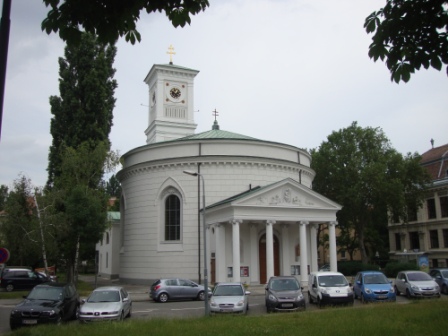 Foto: Wolfgang Dröthandl / Wandertour / Wiener Bezirks - Kulturwanderweg 23: Liesing / Pfarrkirche Inzersdorf St. Nikolaus / 13.06.2016 12:31:09