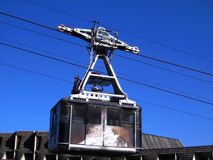 Foto: Andreas Koller / Wandertour / Becca di Nona - Wächter über Aosta (3142m) / Seilbahn-Revision / 20.06.2016 01:30:26