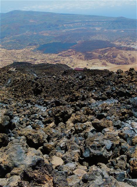 Foto: Walter Ruttinger / Wandertour / Teneriffa Pico del Teide direkt. Seriös dokumentierte / An der Zugangsstelle zu Cueva del Hielo, Blick auf Refugio de Altavista / 11.08.2016 16:01:58
