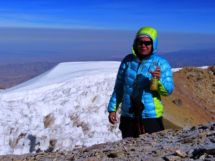 Foto: Andreas Koller / Wandertour / Chachani (6075m) / Vorgipfel / 03.10.2016 02:11:46