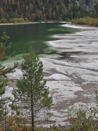 Foto: Wolfgang Dröthandl / Wandertour / Raibler See - Runde (Giro Lago del Predil) / Wieder beim Südwestufer / 23.10.2016 15:01:43