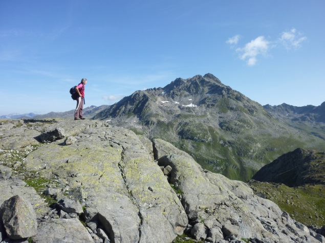 Foto: Manfred Karl / Klettertour / Schwarzhorn (3147 m), Ostgrat / Schöne Granitplatten beim Zustieg im unteren Teil / 04.12.2016 19:37:11