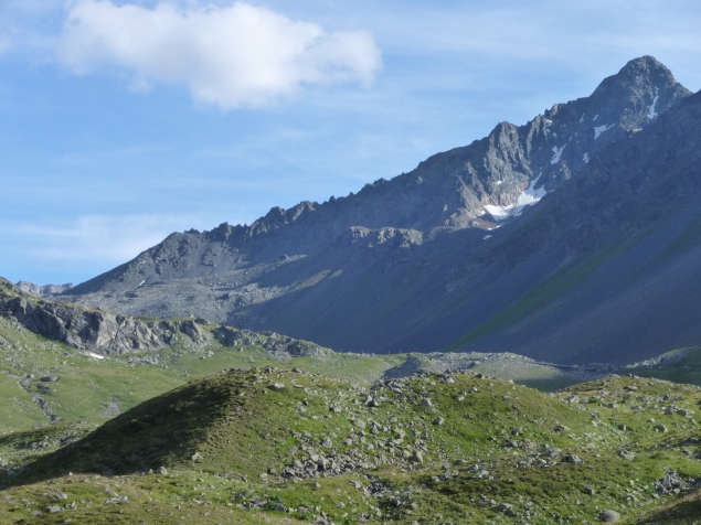 Foto: Manfred Karl / Klettertour / Schwarzhorn (3147 m), Ostgrat / Schwarzhorn mit dem Ostgrat, ganz links beim ersten Gratköpfl ist der Einstieg / 04.12.2016 19:23:48