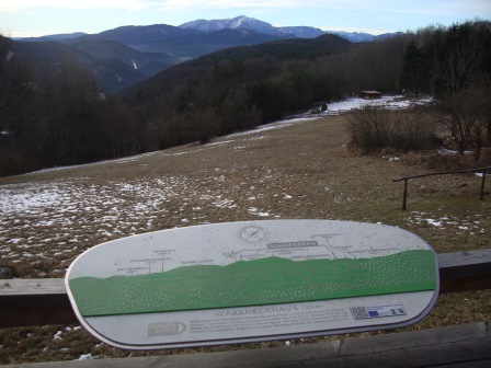 Foto: Wolfgang Dröthandl / Wandertour / Waxeneck - Vom Triestingtal ins Piestingtal / Blick auf Schneeberg und Gr. Sonnleitstein (rechts) von der Hüttenterrasse / 13.12.2016 18:40:16