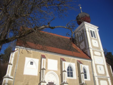 Foto: Wolfgang Dröthandl / Wandertour / Stanzer Sonnenweg / Ulrichskirche (um 1450), Kraftort! / 30.01.2017 09:49:05
