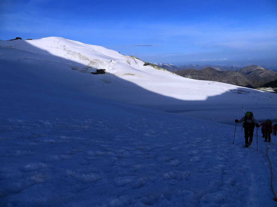 Foto: Andreas Koller / Wandertour / 4000er-Tour Bishorn (4153m) / 02.02.2017 02:58:37