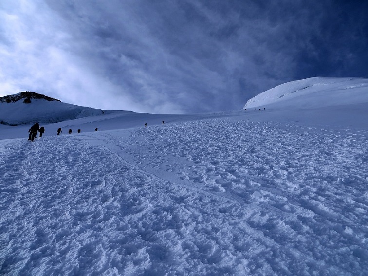 Foto: Andreas Koller / Wandertour / 4000er-Tour Bishorn (4153m) / 02.02.2017 02:57:53