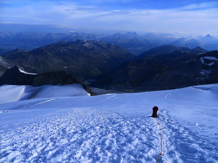 Foto: Andreas Koller / Wandertour / 4000er-Tour Bishorn (4153m) / 02.02.2017 02:56:55