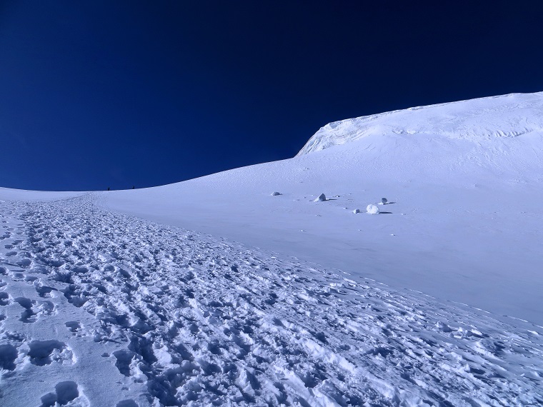 Foto: Andreas Koller / Wandertour / 4000er-Tour Bishorn (4153m) / 02.02.2017 02:55:52