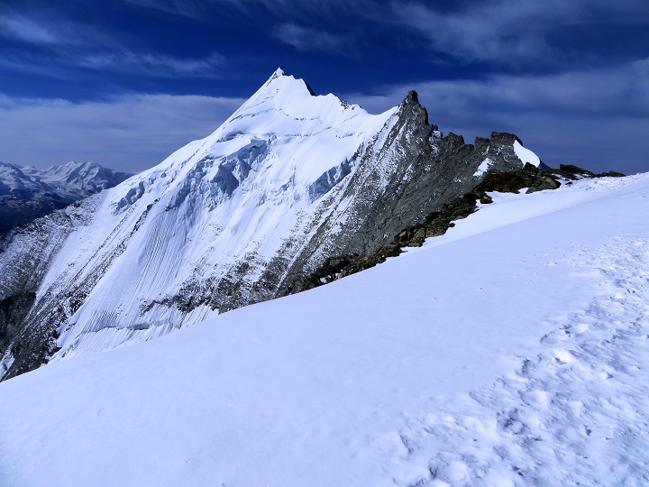 Foto: Andreas Koller / Wandertour / 4000er-Tour Bishorn (4153m) / 02.02.2017 02:55:15