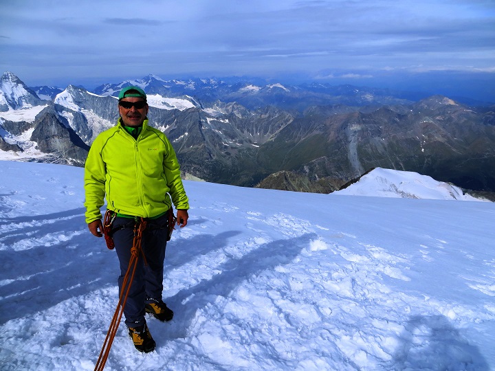 Foto: Andreas Koller / Wandertour / 4000er-Tour Bishorn (4153m) / 02.02.2017 02:54:01