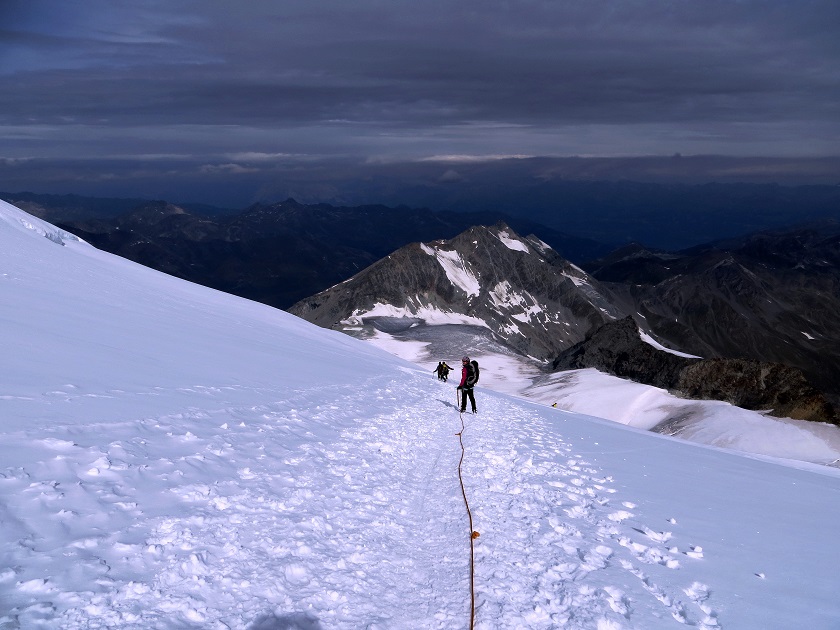 Foto: Andreas Koller / Wandertour / 4000er-Tour Bishorn (4153m) / 02.02.2017 02:52:24