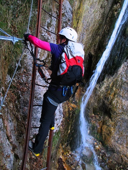 Foto: Andreas Koller / Klettersteigtour / Via ferrata del Burrone Tullio Giovanelli (876m) / 31.03.2017 01:23:48