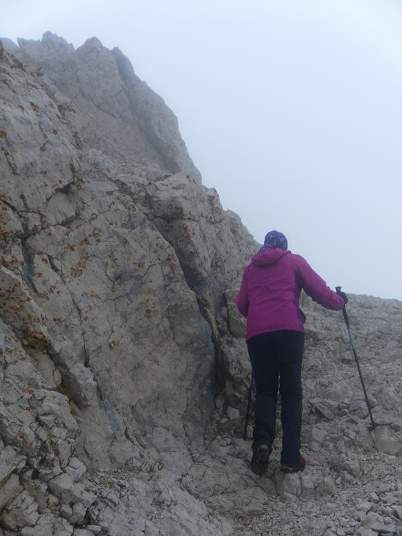 Foto: Wolfgang Lauschensky / Wandertour / Cima Valdritta Südostanstieg / leichte Felsbänder / 27.04.2017 18:16:21