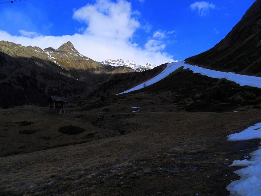 Foto: Andreas Koller / Skitour / Unbekannter SO-Grat auf den Hintereiskopf (3289m) / Schnalstaler Skitour auf den Hintereiskopf / 17.05.2017 22:48:34