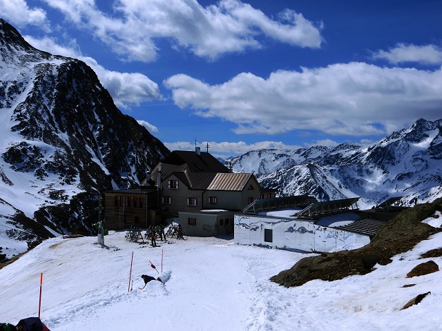 Foto: Andreas Koller / Skitour / Unbekannter SO-Grat auf den Hintereiskopf (3289m) / 17.05.2017 22:45:27