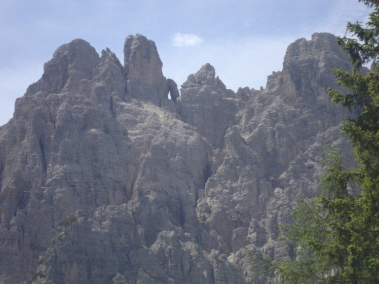 Foto: Wolfgang Dröthandl / Wandertour / Rifugio Giaf und Anello di Bianchi / Felstörl mit Teleobjektiv... / 23.06.2017 16:10:08