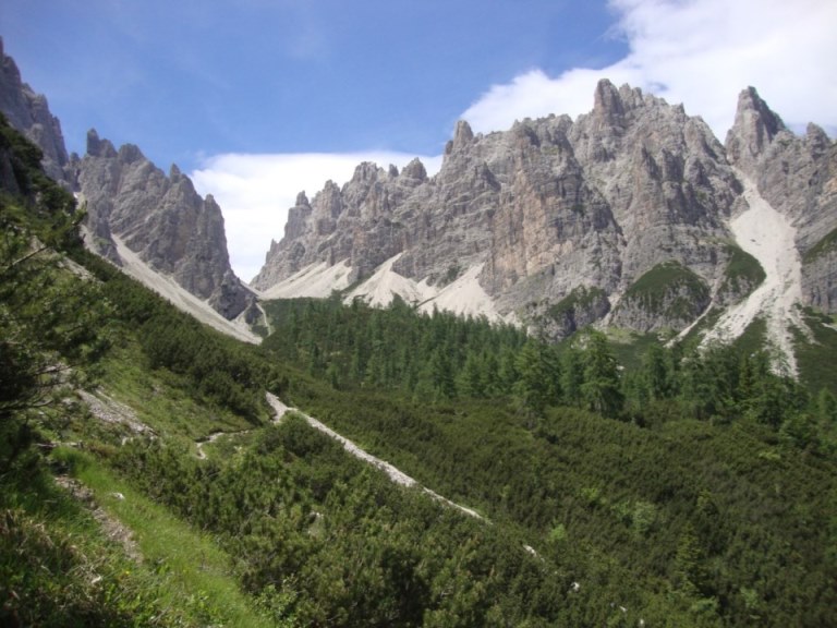 Foto: Wolfgang Dröthandl / Wandertour / Rifugio Giaf und Anello di Bianchi / Rückblick zur Forcella Scodavacca (mit Cridola) / 23.06.2017 16:01:06