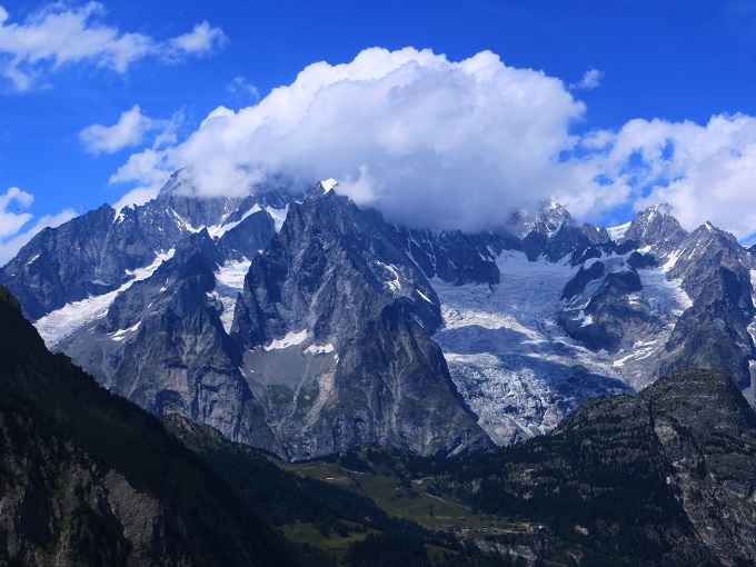 Foto: Andreas Koller / Wandertour / Tete d Arpy zum Aufwärmen (2022m) / Toller Blick ins Montblanc-Massiv / 16.11.2017 00:13:08