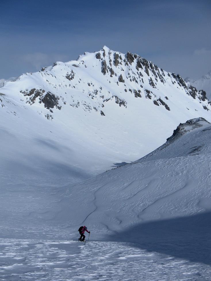 Foto: Wolfgang Lauschensky / Skitour / Piz Vallatscha 3021m von S-charl / Piz d'Astras aus dem Gipfelkar / 06.03.2018 14:57:23
